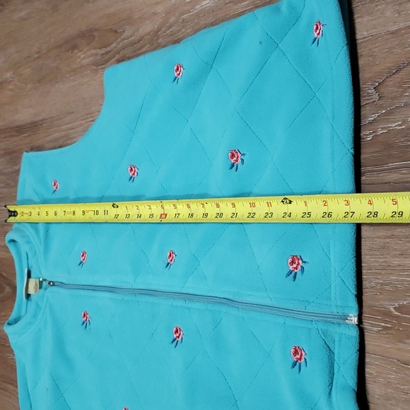 (2X) Carroll Reed Fleece Floral Embroidered Vest Rose Design Cozy Athleisure - Picture 5 of 9